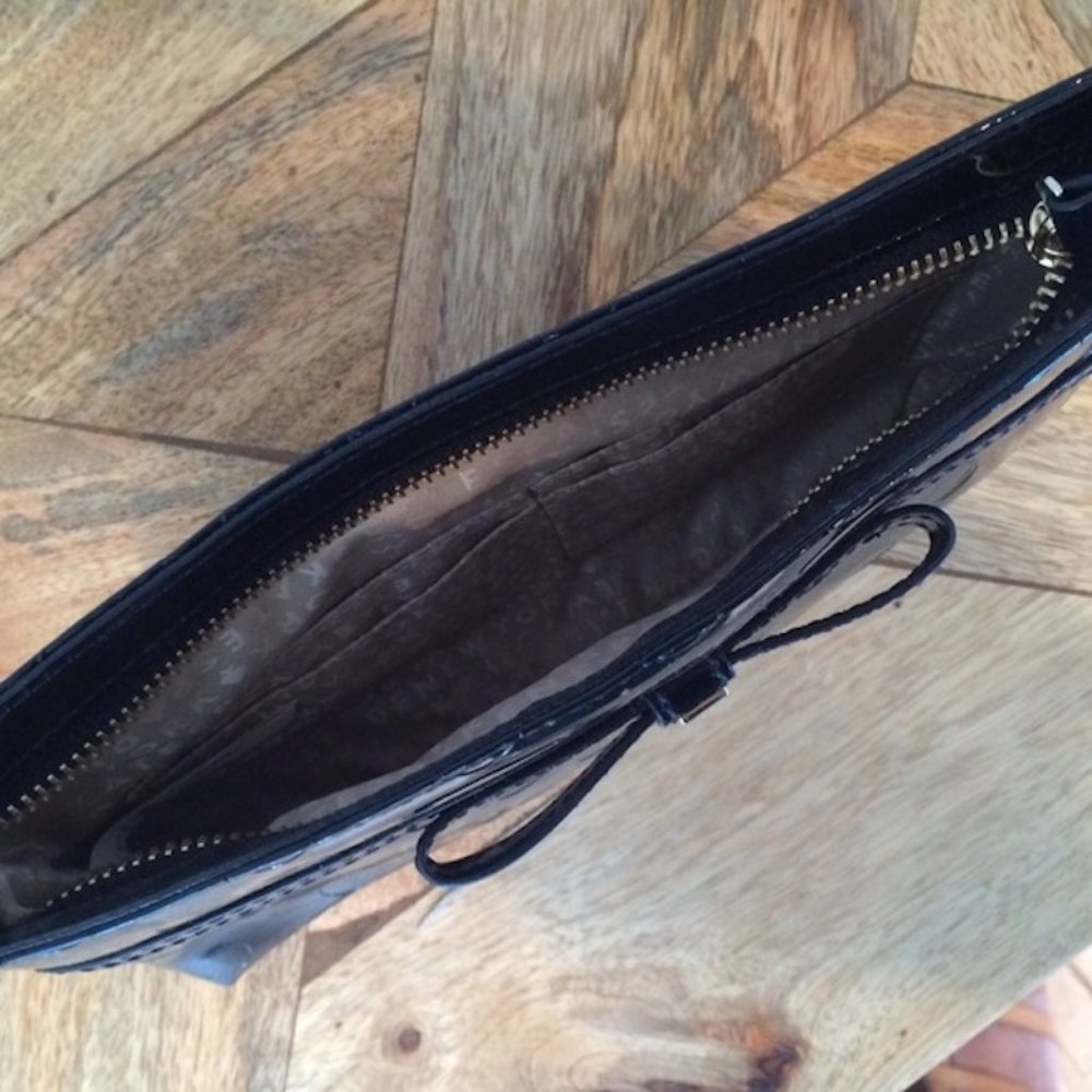 Kate Spade Black "Amy Camellia Street" Small Shoulder Crossbody Bag - Picture 3 of 16